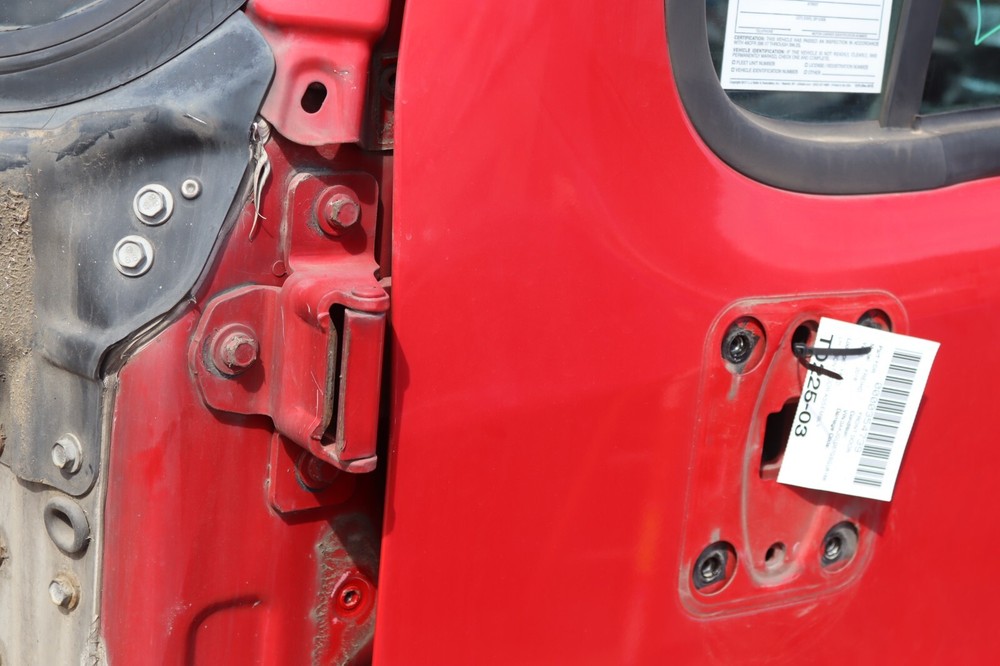 2013-2020 FREIGHTLINER CASCADIA 125 EVOLUTION LEFT DRIVER DOOR SHELL RED OEM