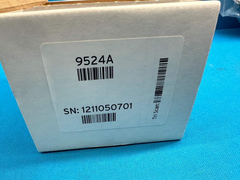 Schweitzer Engineering SEL-2407 Satellite Synchronized Clock 240700033