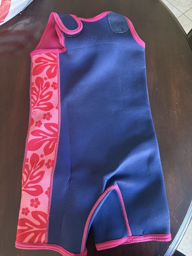 Konfidence Warma Wetsuit size 4-5 years