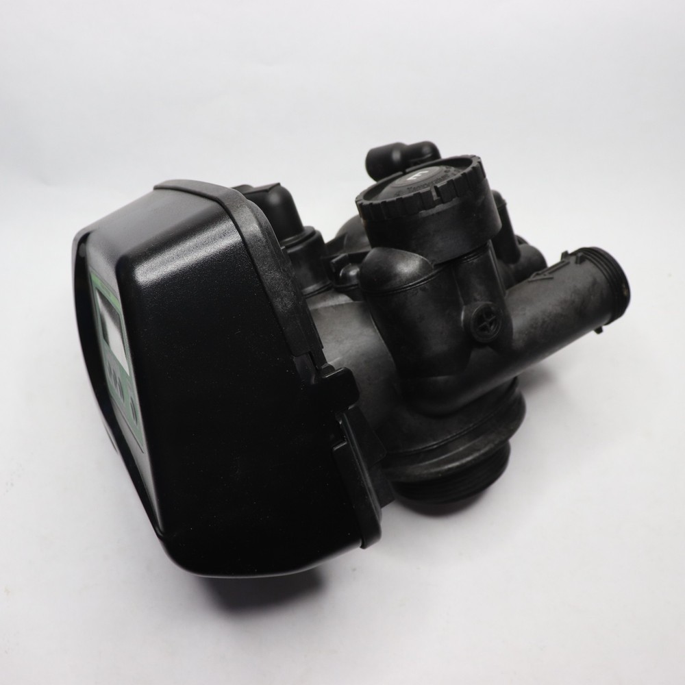 Solar Panel Meter Control Valve C-Series V1SPDME-P03 - Includes Bracket Assy