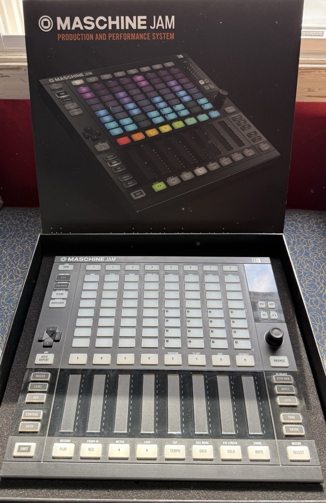 Native Instruments Maschine Jam Pad Controller 64 Keys