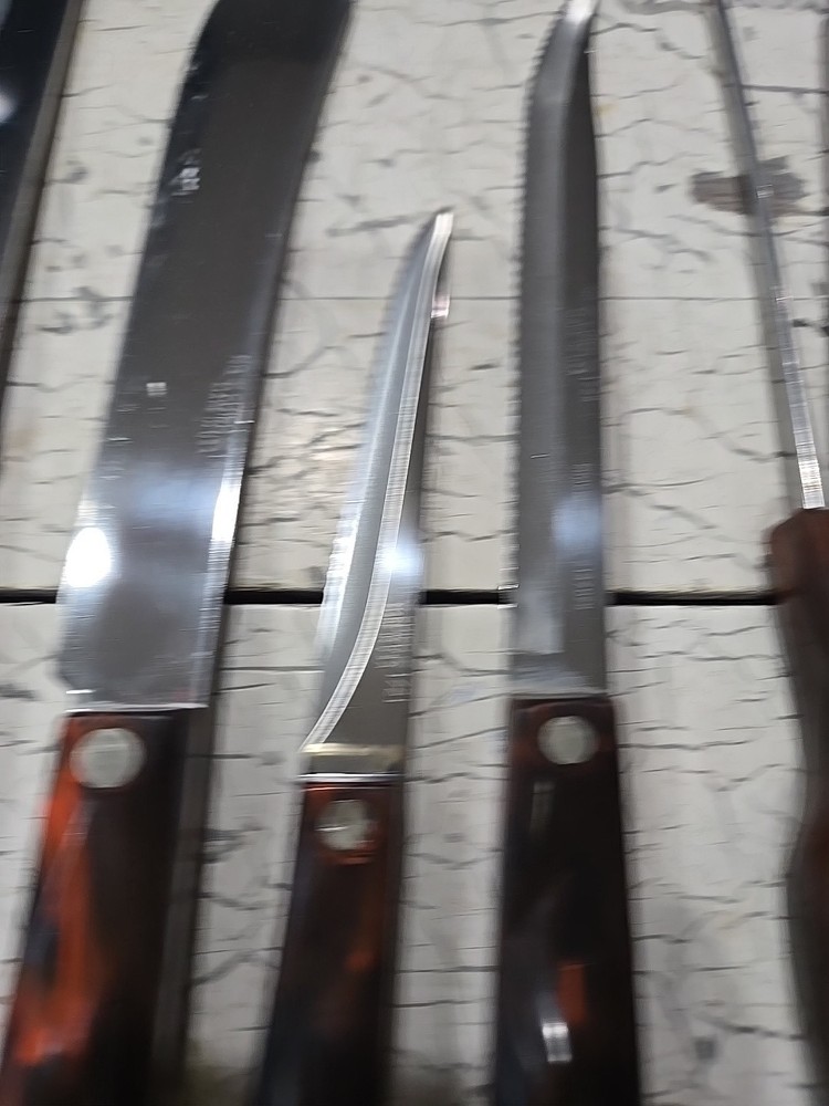 Cutco Knife Set (12) Used