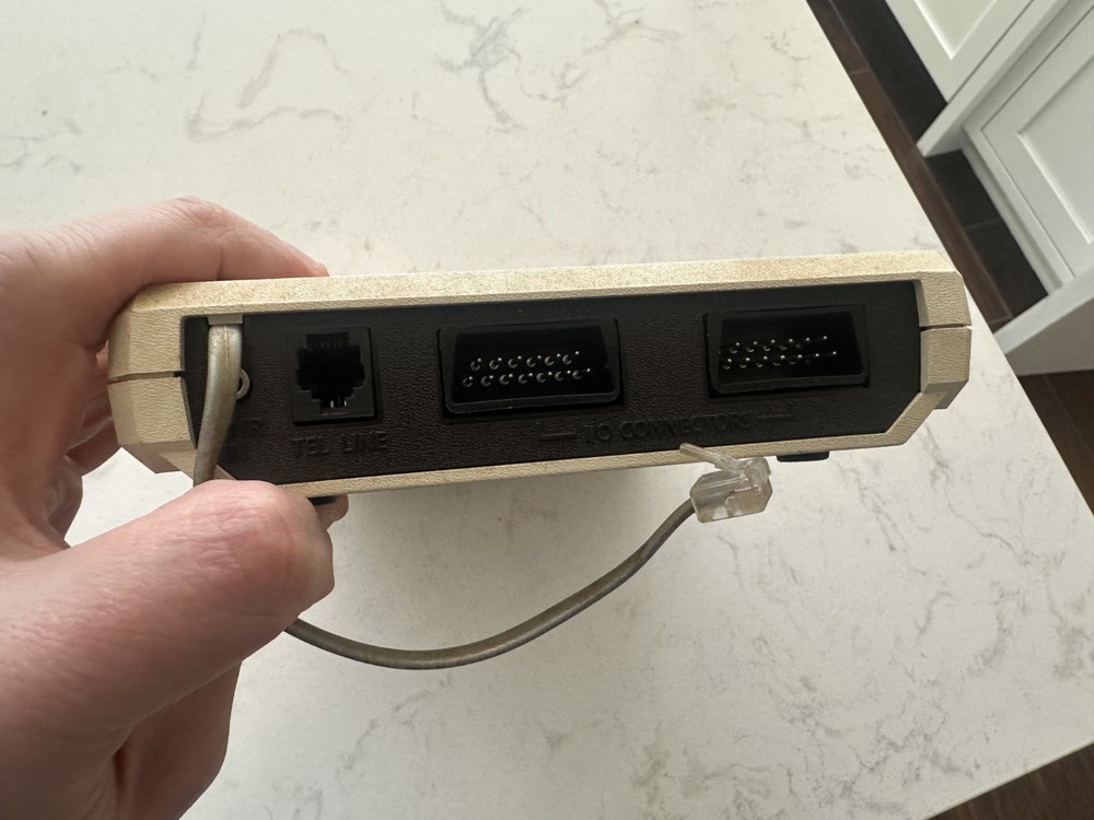 Atari 1030 Modem for 8-Bit Atari Computers READ