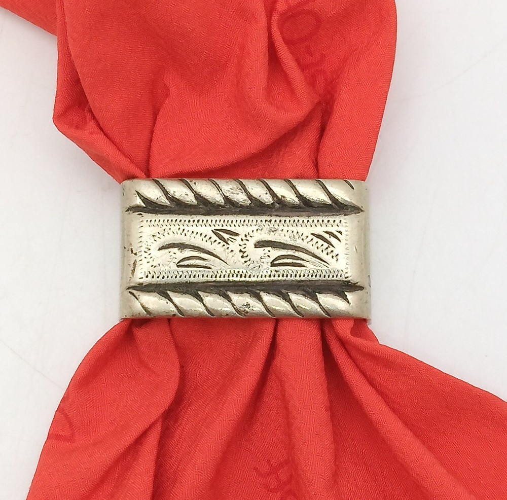 Embossed Keeper Loop For Belt Buckles Silver Plate Scarf Woggle Tie Holder