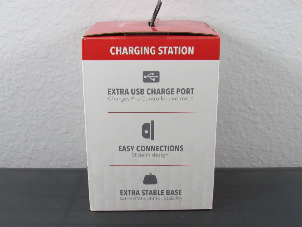 Rocketfish Nintendo Switch - 4 Joy-Con Charging Station (BRAND NEW)