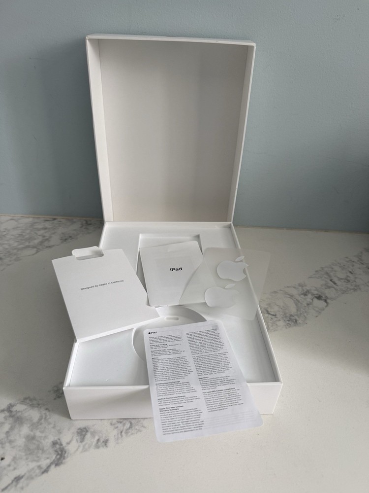 iPad 7th Generation EMPTY BOX ONLY A2197