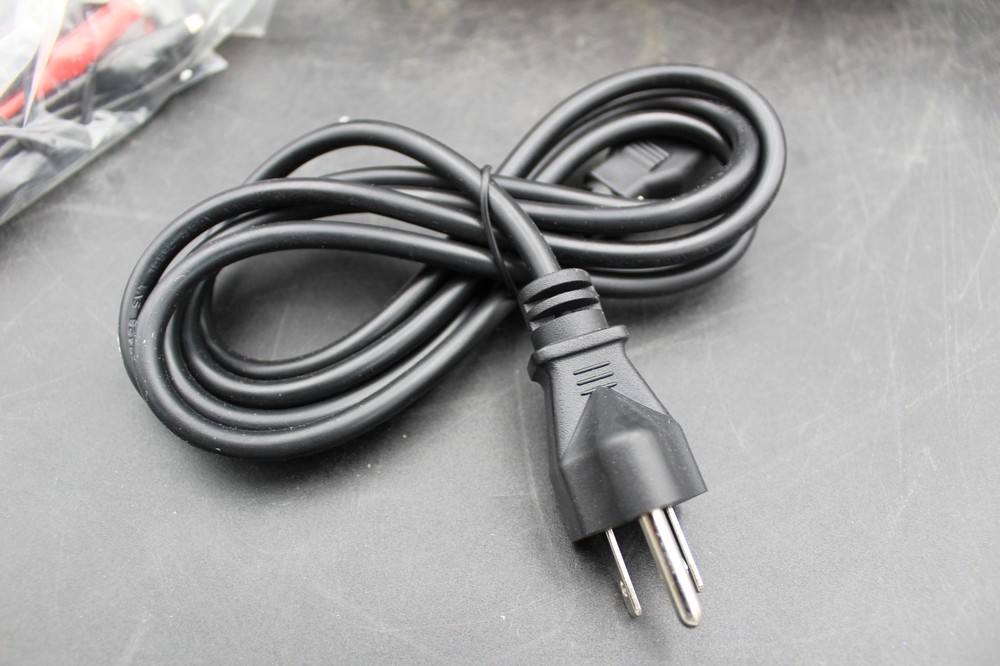 Sinometer 2MHz Function Generator, VC2002 with high stability and accuracy