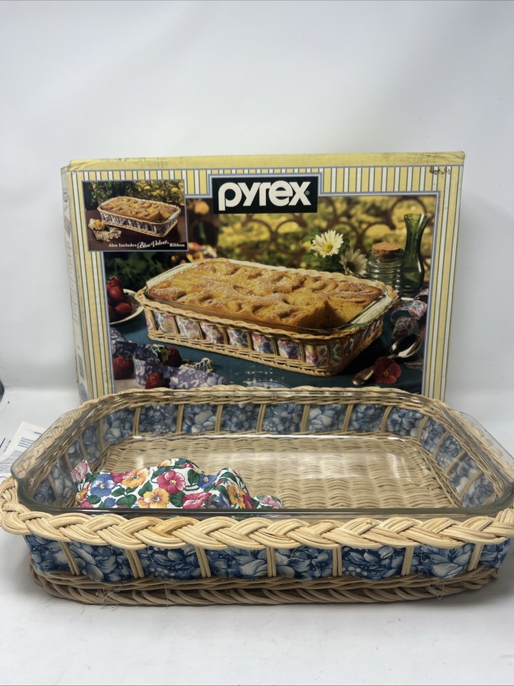 Vintage Pyrex Corning Collection 3 Qt Casserole Rectangular Wicker Weave Basket