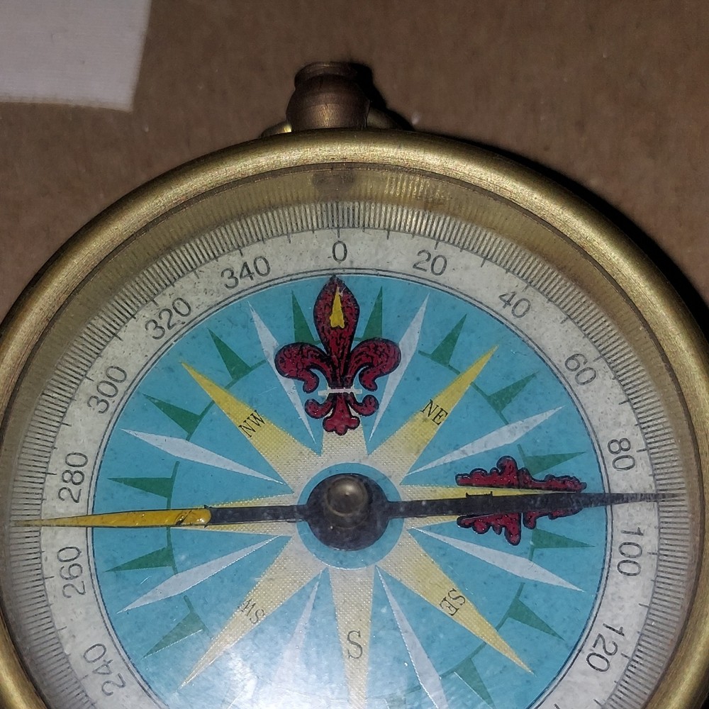 Brass Magnetic Maritime Compass with Fleur-de-lis Design