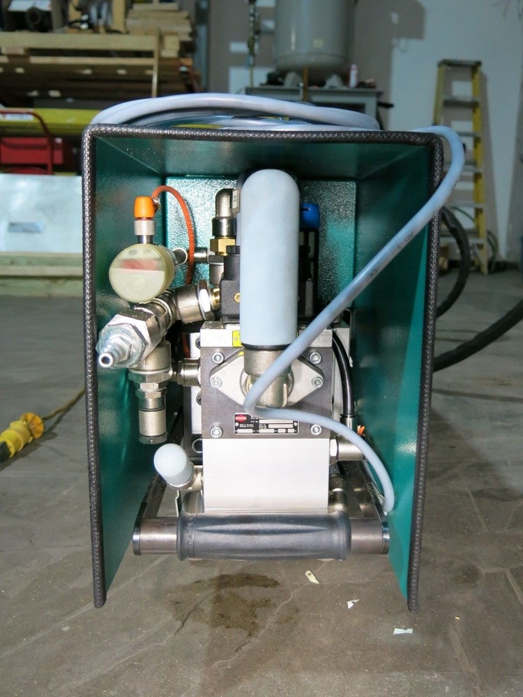 TOX PRESSOTECHNIK JOINING SYSTEM POWER PACK TWO CINCHERS UNUSED SHARP