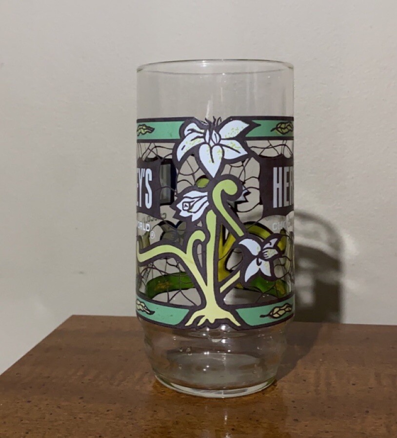 VTG Hershey’s Chocolate World 16 Oz Drinking Glass Cup