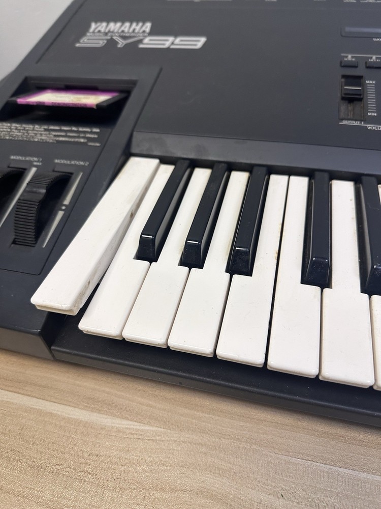 yamaha sy99 synthesizer