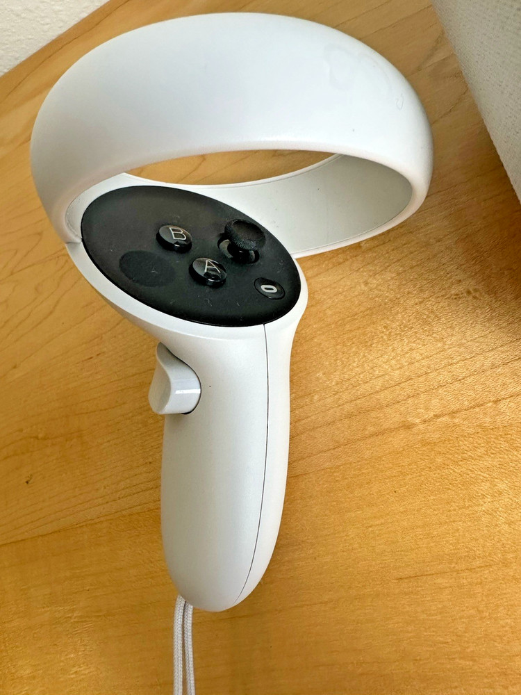 Meta Quest 2 128GB VR Headset Standalone System Controllers Tested Works - White