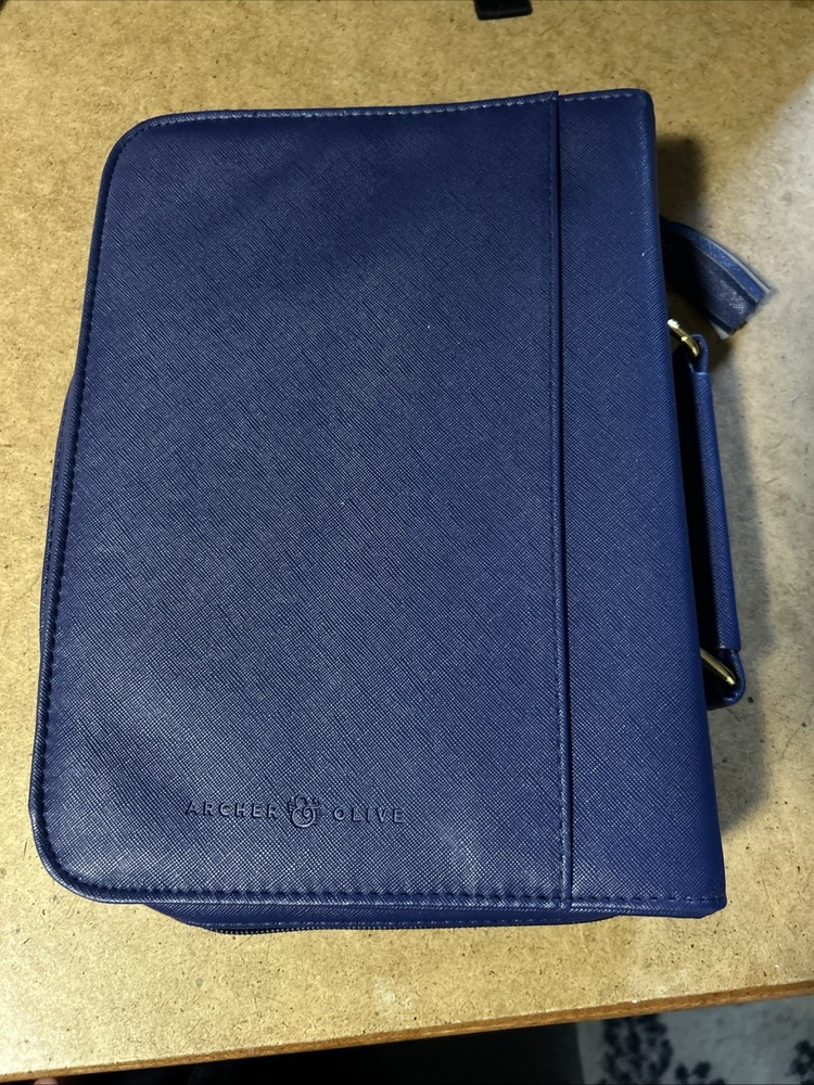 Archer & Olive Travel Case