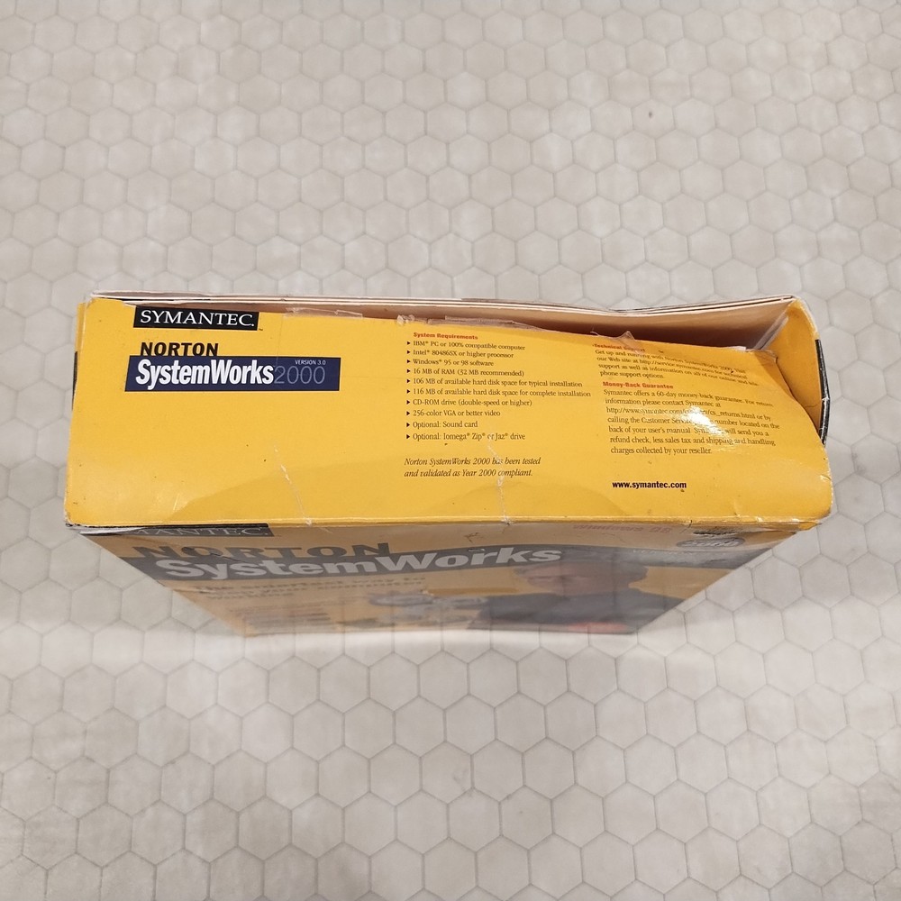 Norton SystemWorks 2000 Version 3.0, Symantec, Windows 95/98, 1999 3.5" disks