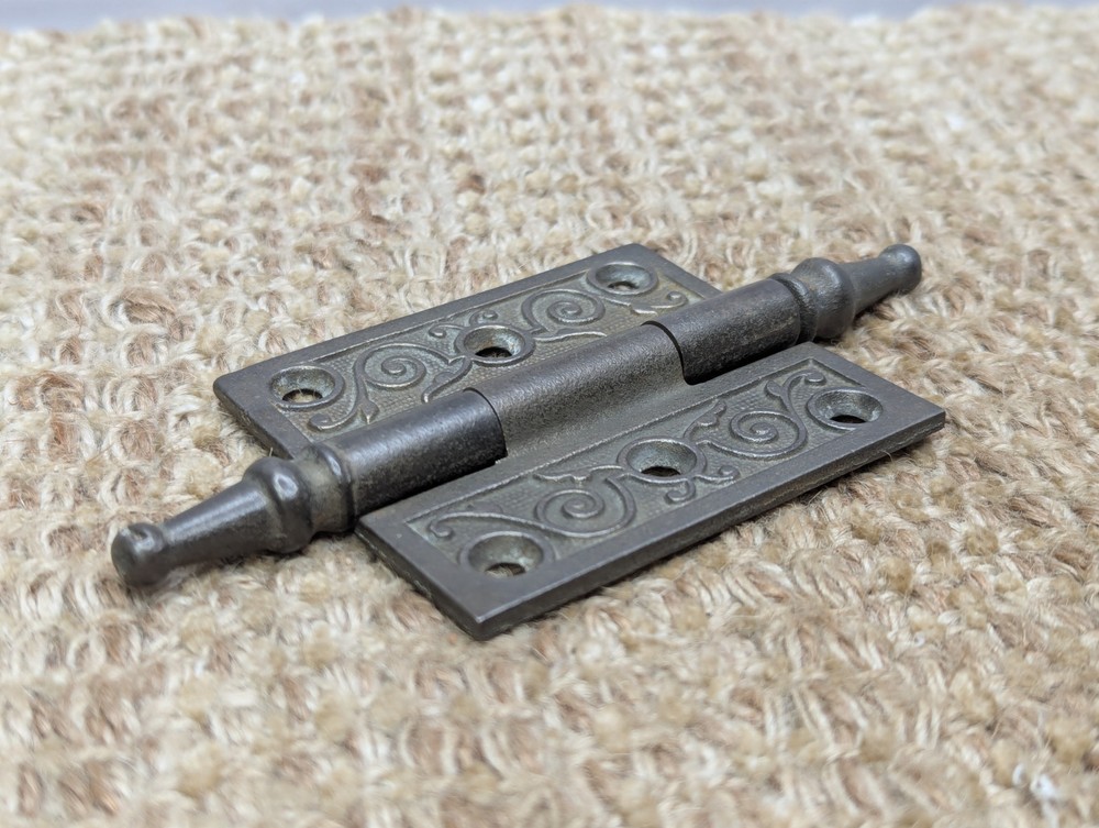 2 1/2" x 3" Antique Decorative Cast Iron Steeple Tip Hinge