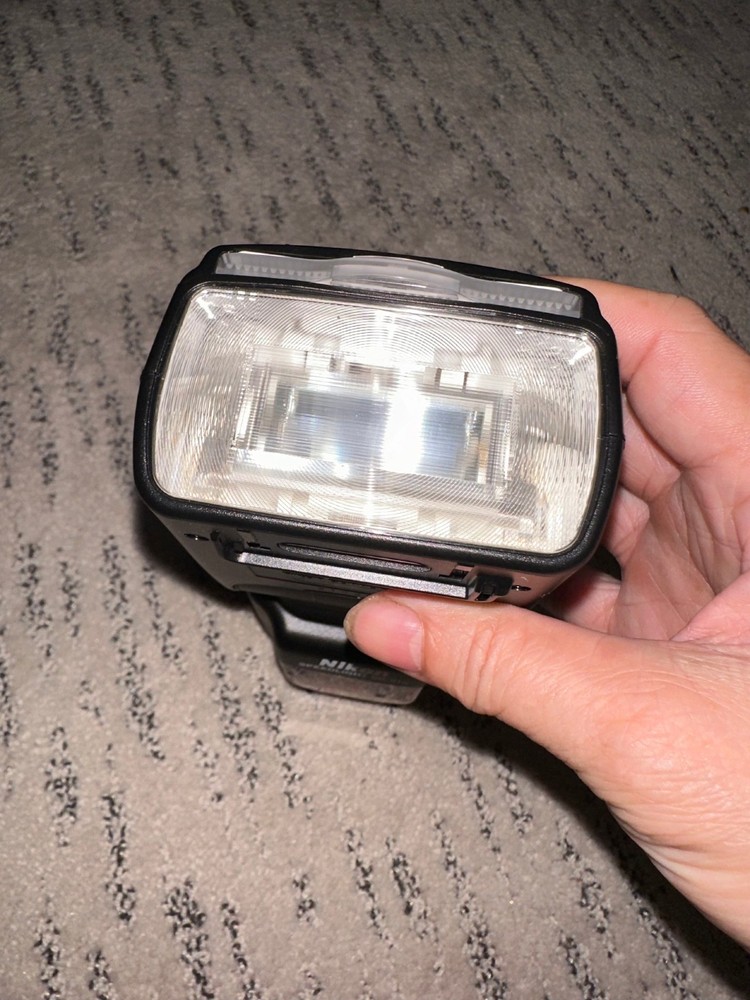 Nikon Speedlight SB-910 AF Shoe Mount Flash for Nikon