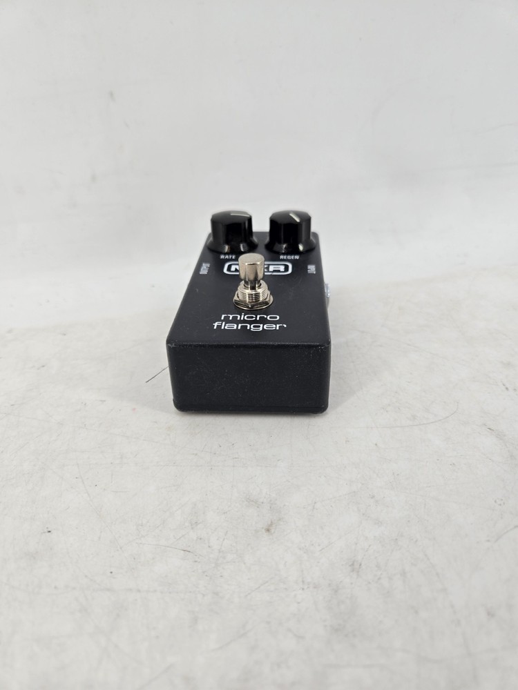 MXR Micro Flanger Guitar Effect Pedal