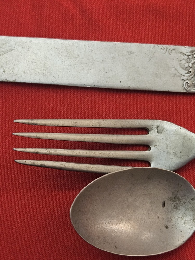 1 Place Setting Cuevee S/P Flatware Sport Scene's Handles
