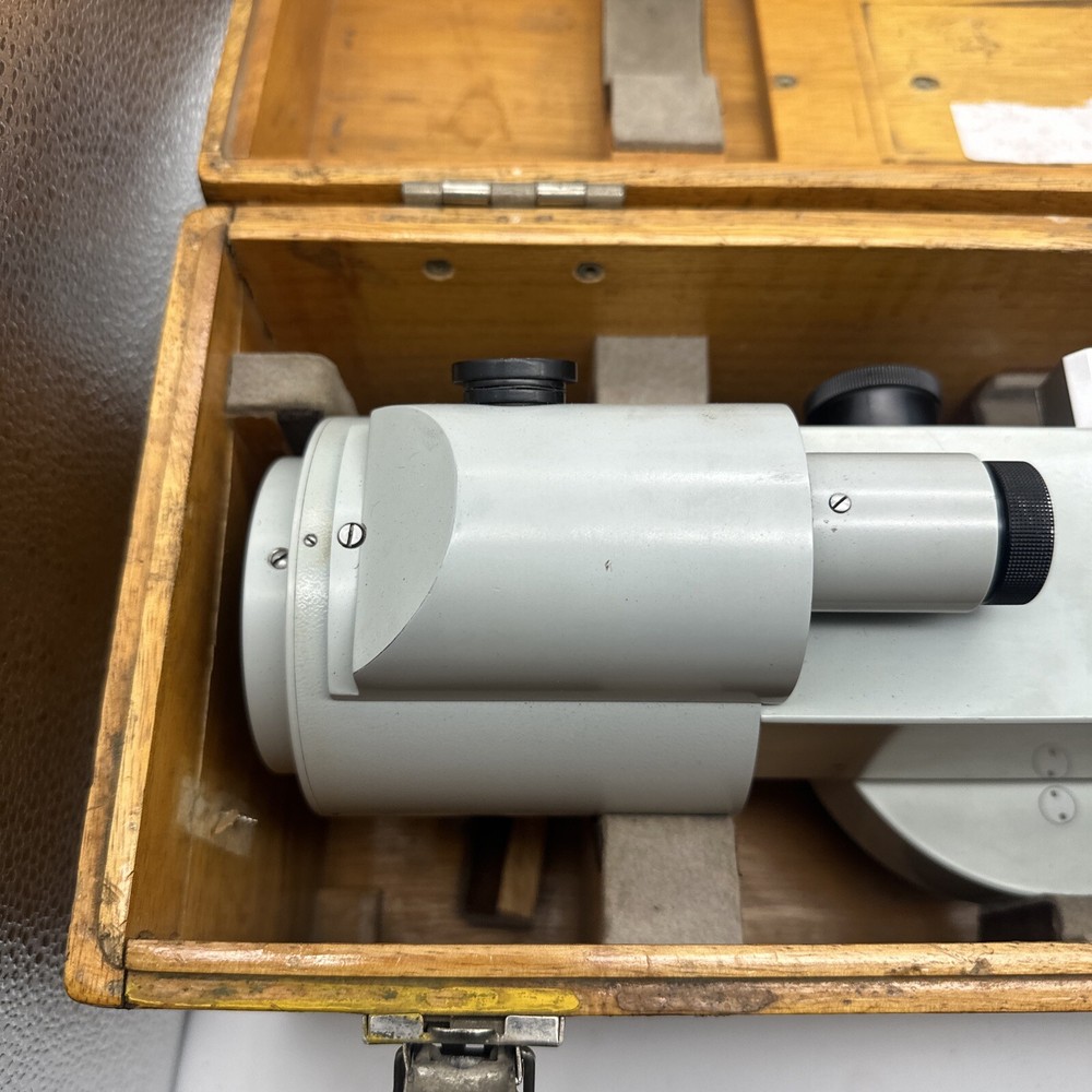 Carl Zeiss Ni1