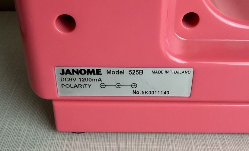Home Janome Sewing Machine Model 525B Citrus Circus
