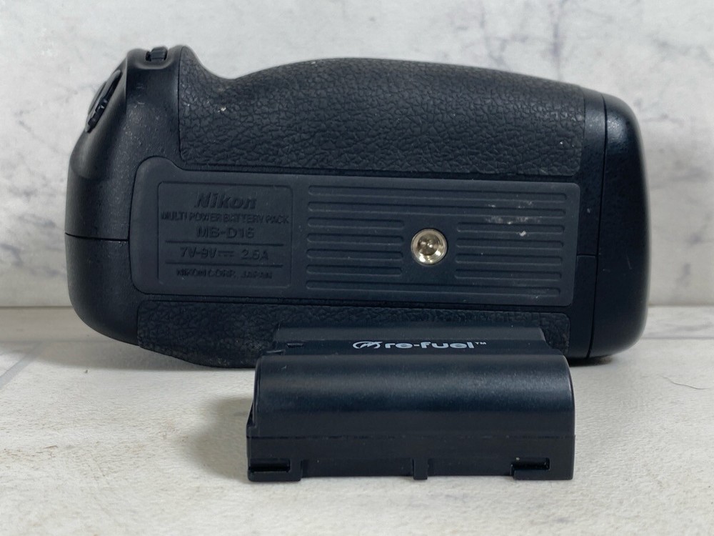 Nikon MB-D16 Multi Battery Power Pack (A1G007740)
