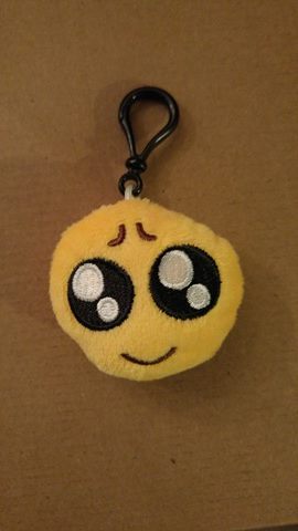 挑选您最喜欢的 Emoji Smiley 钥匙扣/背包夹-