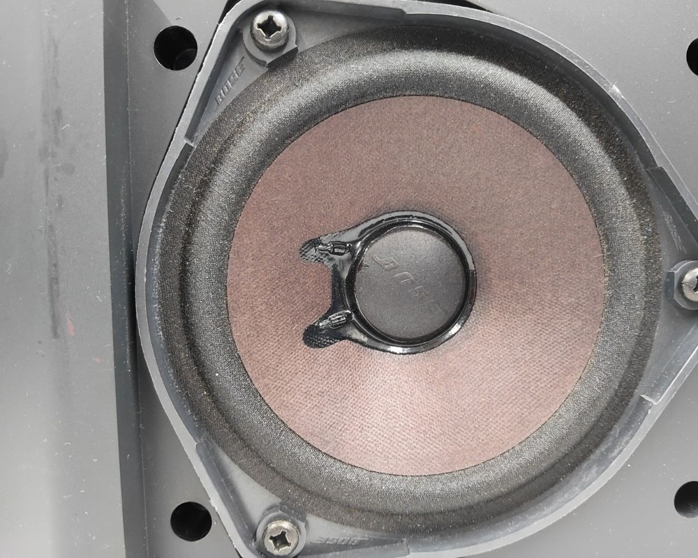 BOSE 101IT Speaker System Black Compact Operation Confiremd