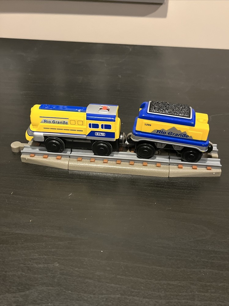 Lionel Rip Grande Train Pack Battery Powered Engine Working Complete