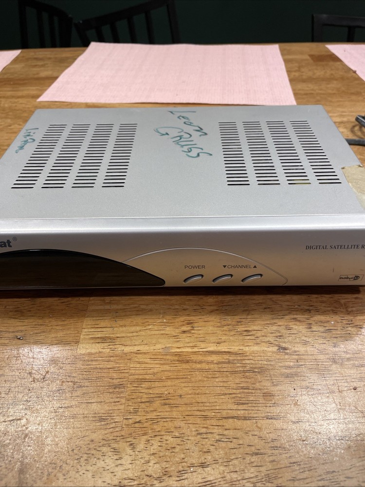 PANSAT Model 2500A DIGITAL SATELLITE RECEIVER BOX