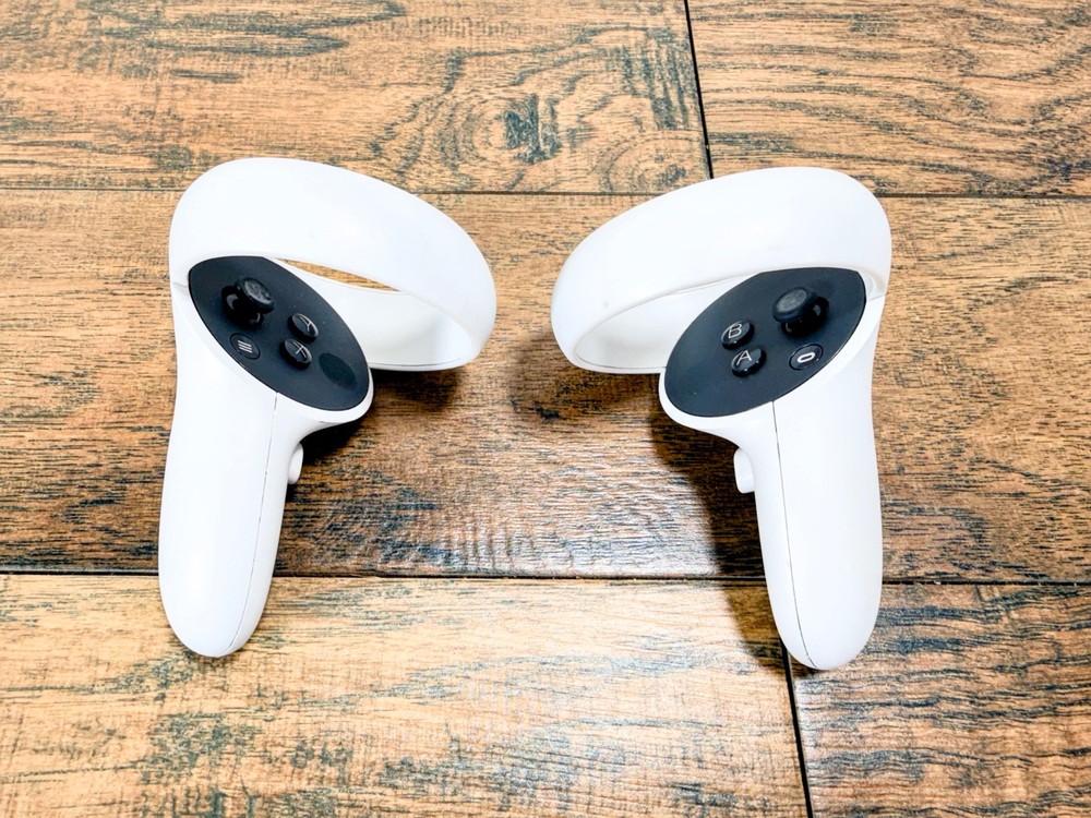 Meta Quest 2 Replacement Controllers - Left & Right Hand