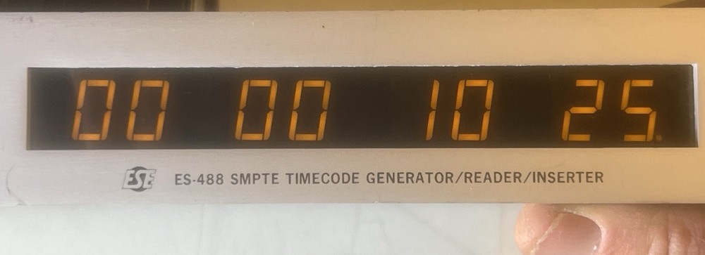 ESE ES-488 SMPTE TIMECODE GENERATOR/READER/INSERTER