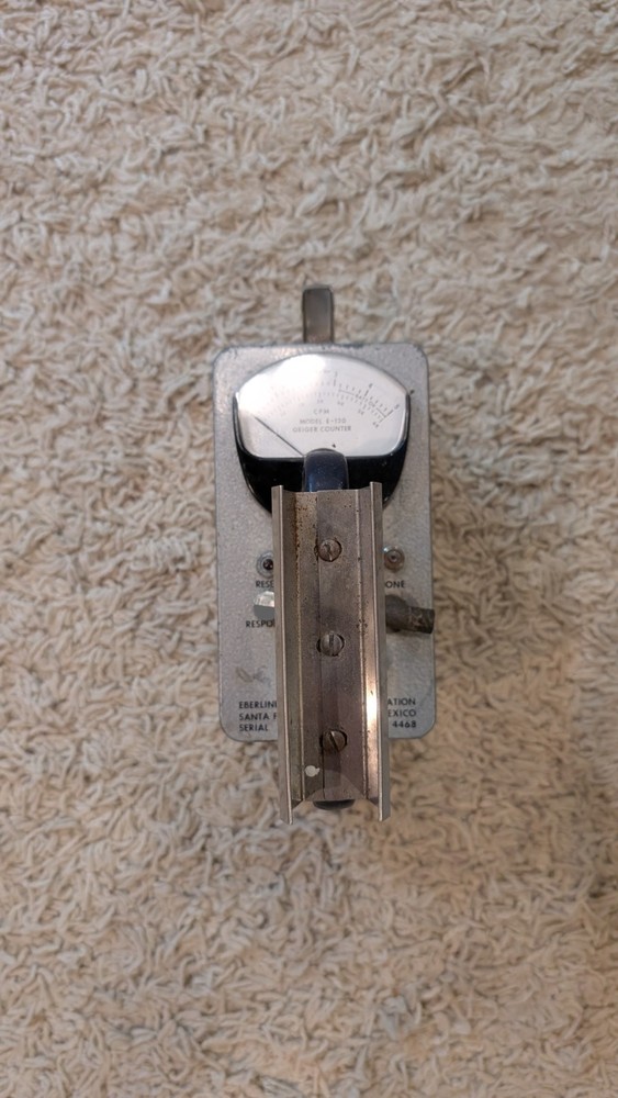 Eberline E-120 GM Survey Meter Tested and needs battery terminals (corroded)