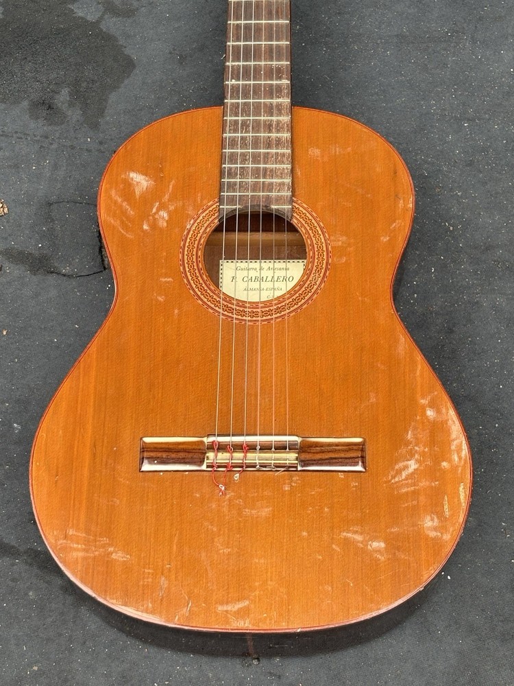 P caballero C3 classical guitar
