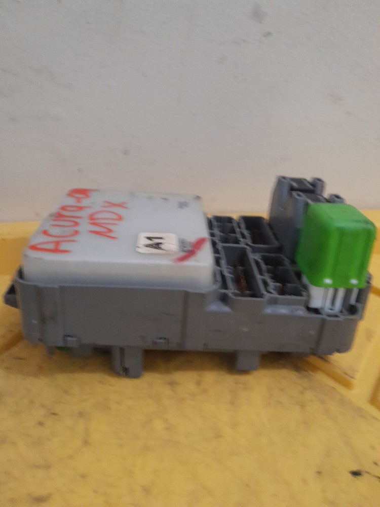 2004 Acura MDX Fuse Box