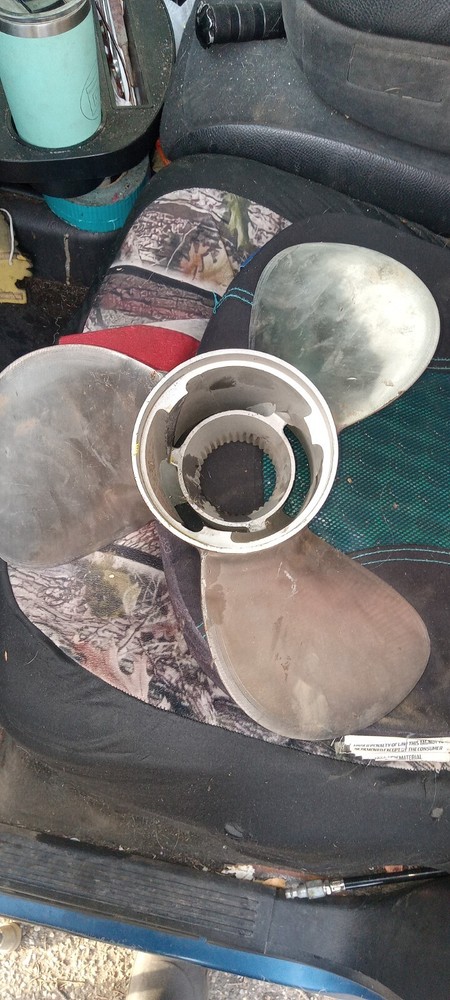 mercruiser propeller 48-823663