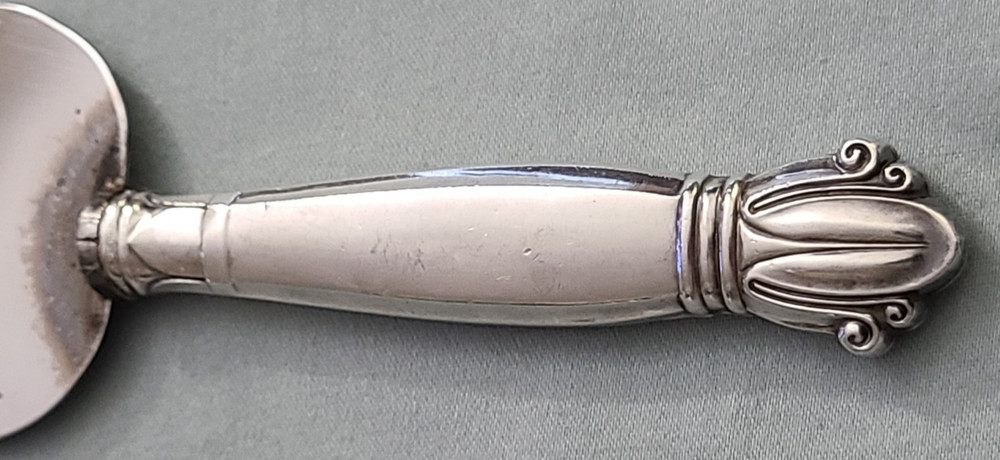 Vintage Web Silver Co sterling silver handle cake / pie server, stainless blade