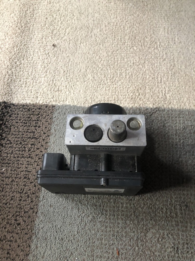 2006 jeep grand cherokee brake control modular