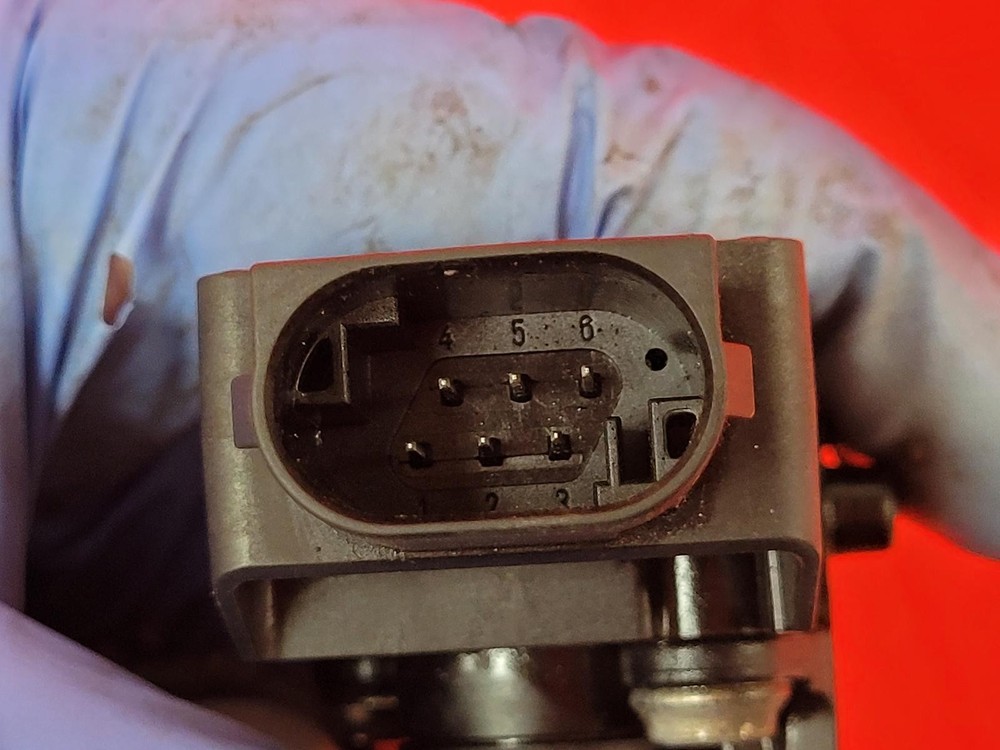 2016 BMW S1000R LEVEL SENSOR