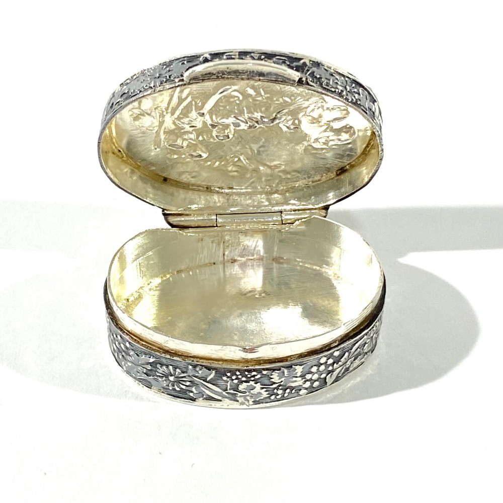 Antique Solid Silver Italian Pillbox , Hallmarked with romantic scene