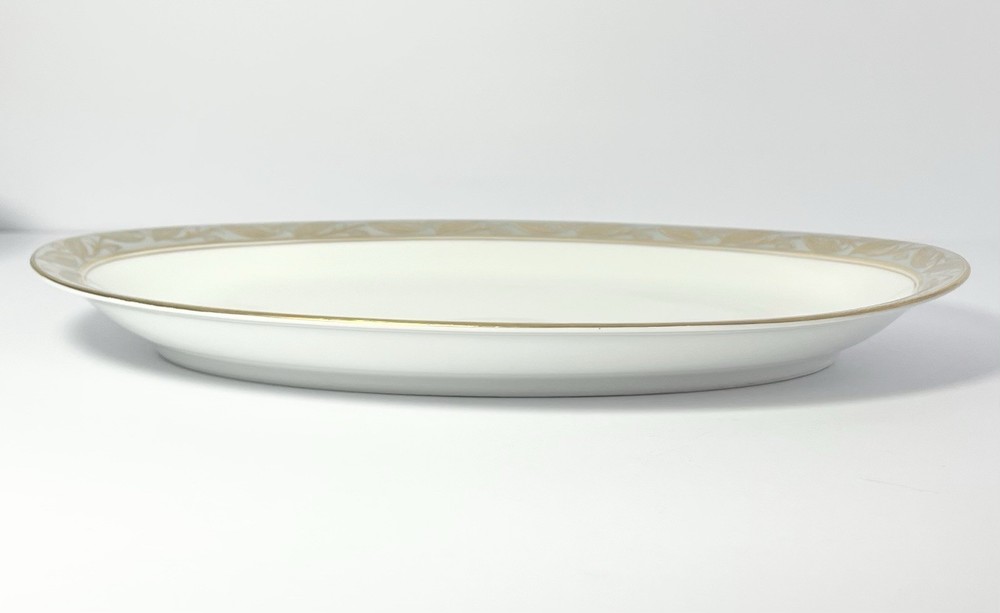 Noritake “Greta” 6-Piece Bone China Serving Hostess Dinnerware Set
