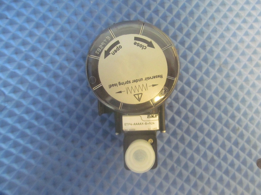 NOS SKF Compact Greaser ETP4-AAAAX-B+924