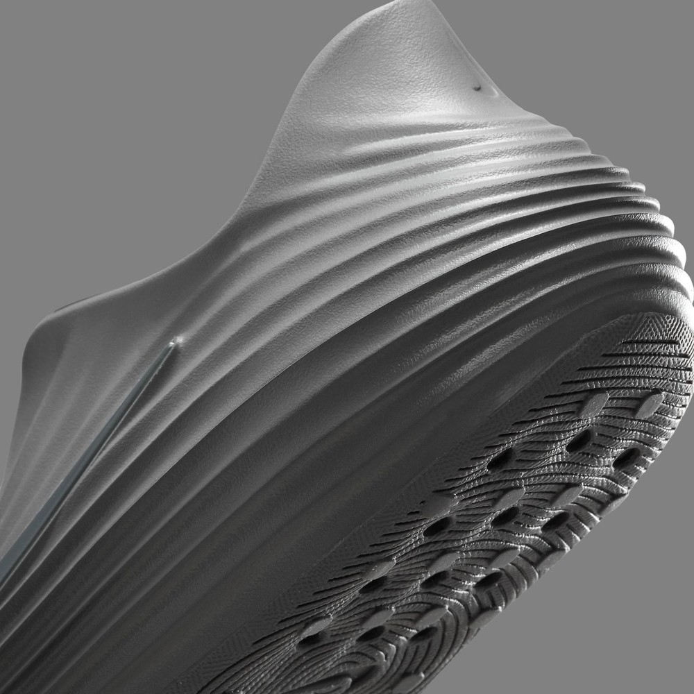 Nike ReactX Rejuven8 Smoke Grey HV5060-002 sz 7 Men's