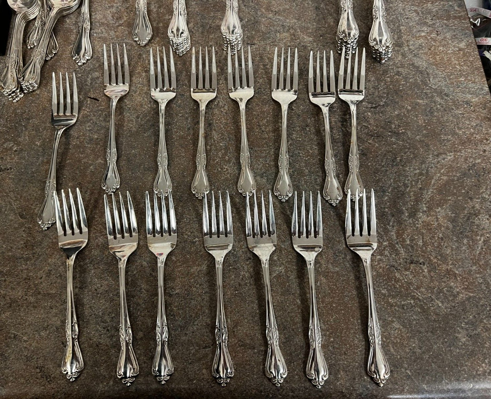 MDS Japan MDJ2 61 Piece Silverplated Flatware Set