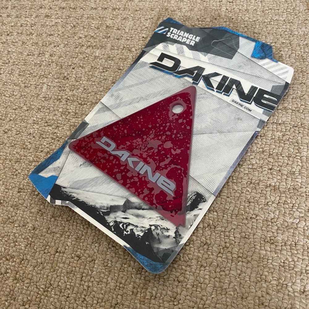 Dakine Triangle Scraper Red Snowboard Ski Scraper