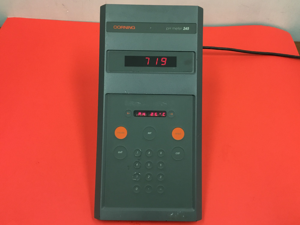 Corning - pH Meter 245