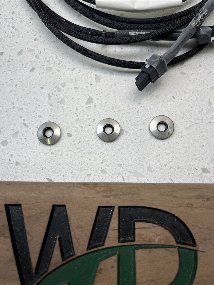 1467274-00-B Tesla Cord