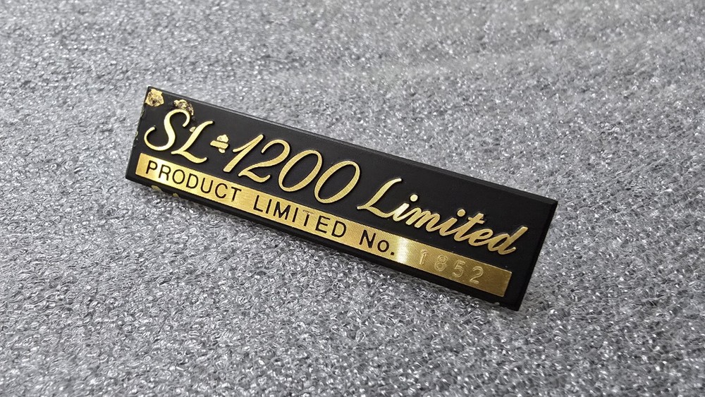 Technics sl1200 Ltd, Limited Turntable Badge. No 1852