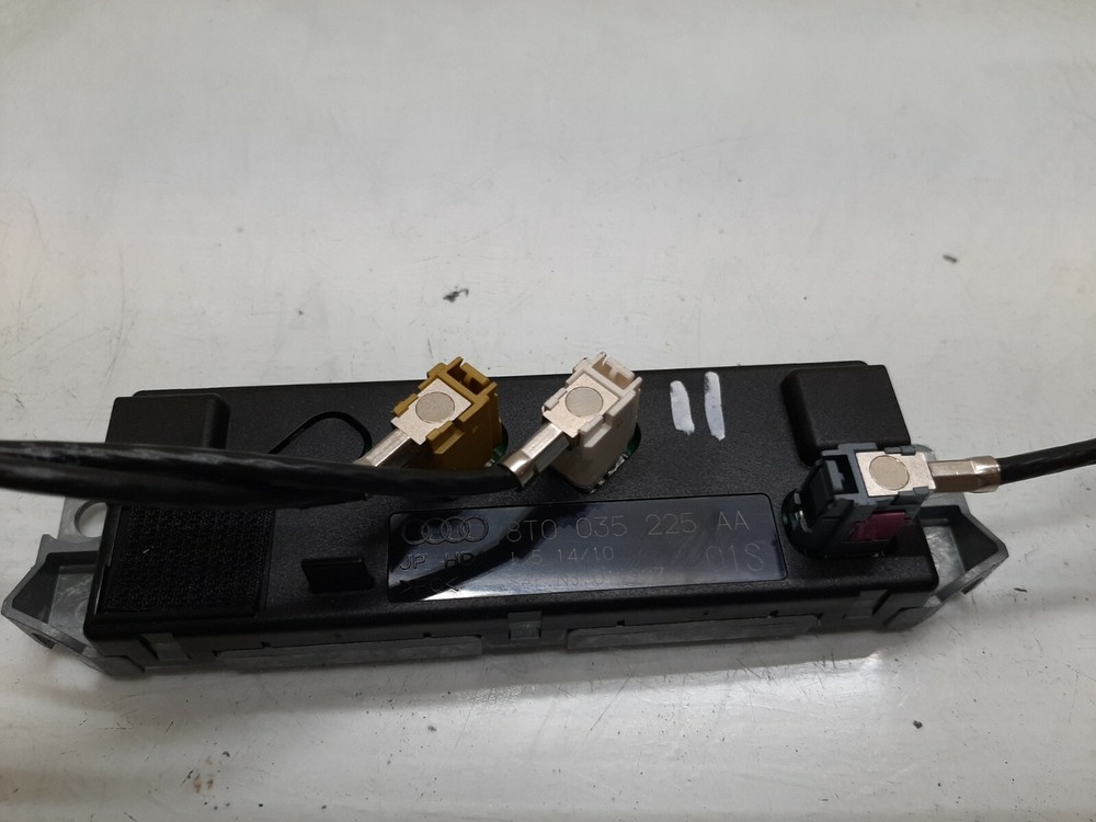 2009-2012 Audi A5 S5 Antenna Amplifier Booster