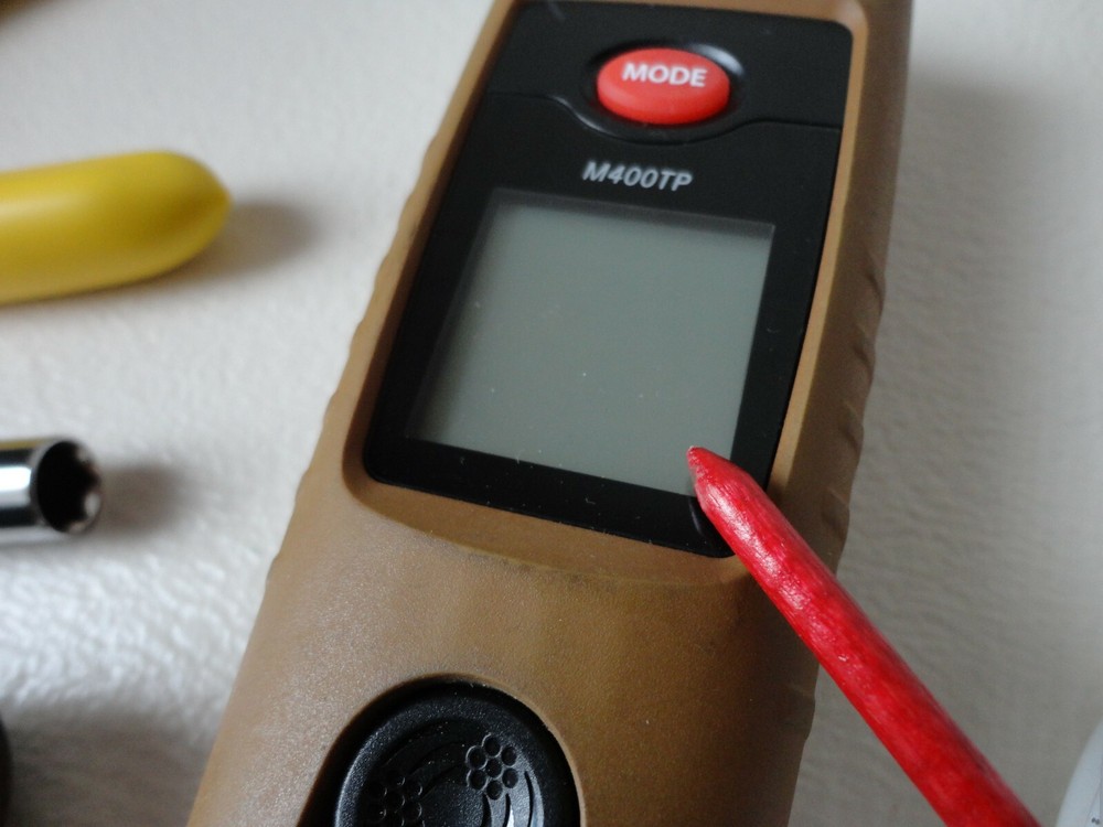 Southwire Tool Lot: M400TP Cable Receptacle Voltage Testers Multi-Tool Stripper